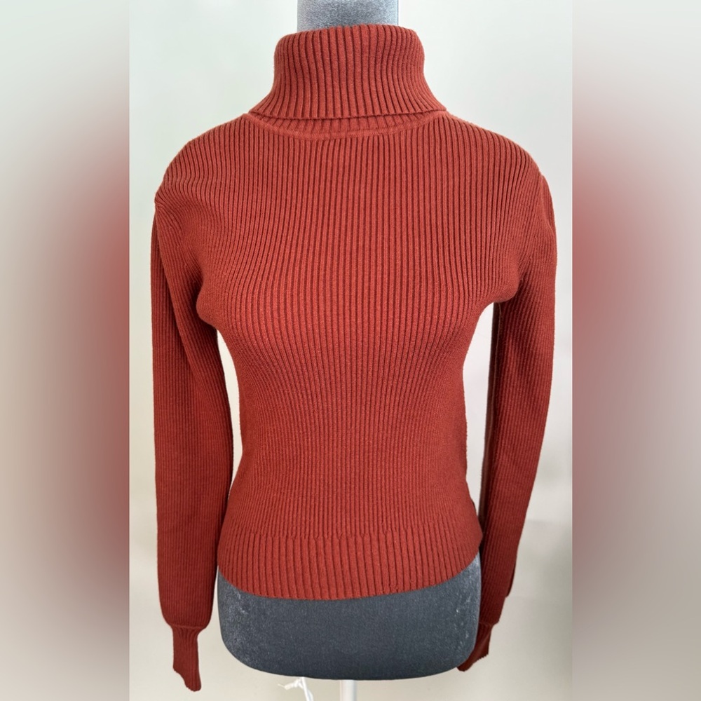 FARM Rio Brick Red Ribbed Turtleneck Sweater Size Medium